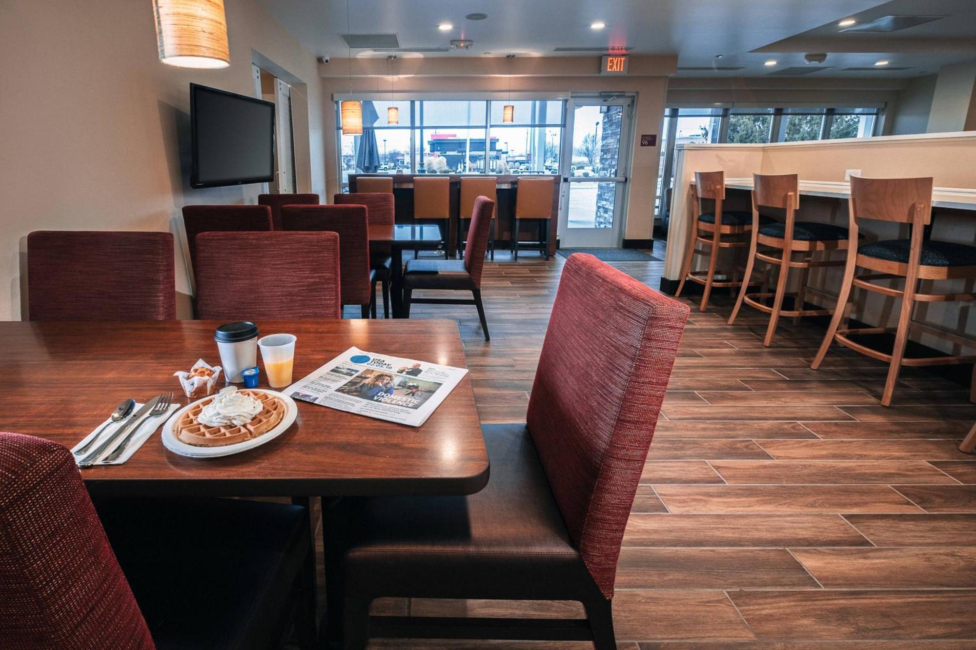 Hotel Towneplace By Marriott Toledo Oregon